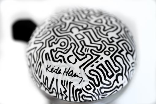 Liix Design Bell Keith Haring People 2