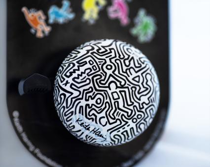 Liix Design Bell Keith Haring People 3